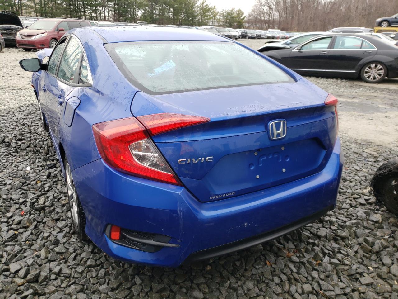 Photo 3 from auction – 2016 HONDA CIVIC LX with VIN 2HGFC2F59GH559957