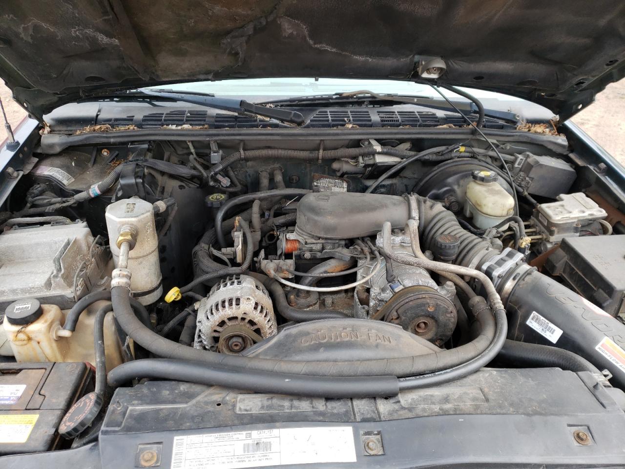 Photo 7 from auction – 2002 CHEVROLET BLAZER with VIN 1GNCS13W12K203149