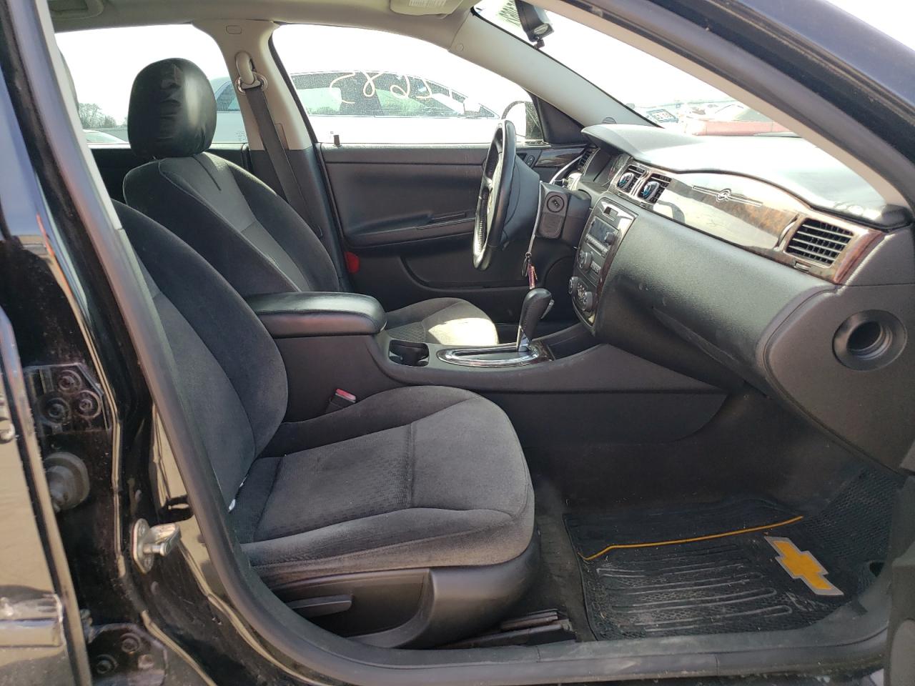 Photo 5 from auction – 2014 CHEVROLET IMPALA LIM with VIN 2G1WB5E37E1158862