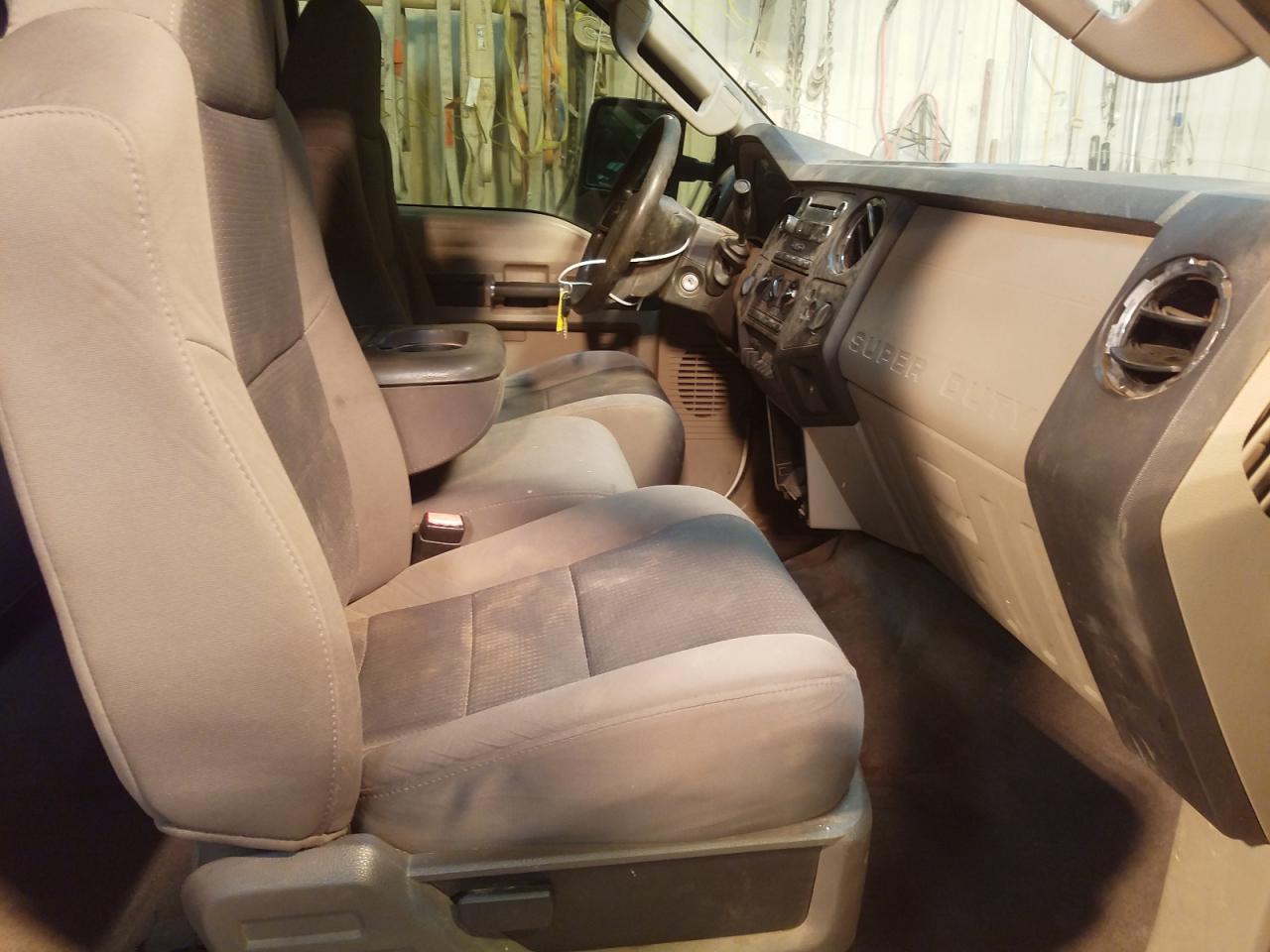 Photo 5 from auction – 2010 FORD F250 SUPER with VIN 1FTSX2BR5AEB31196