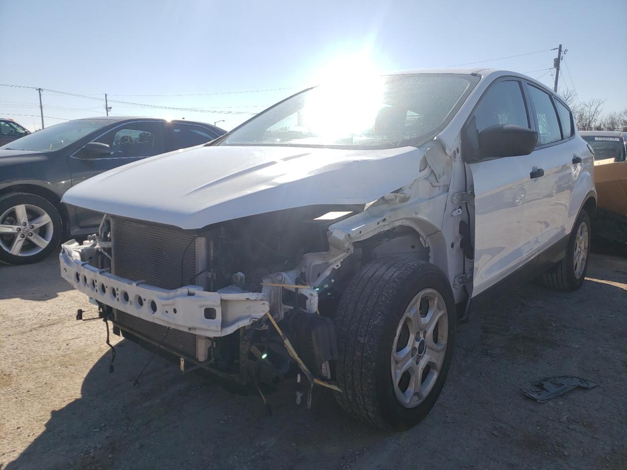Photo 2 from auction – 2017 FORD ESCAPE S with VIN 1FMCU0F70HUB74401