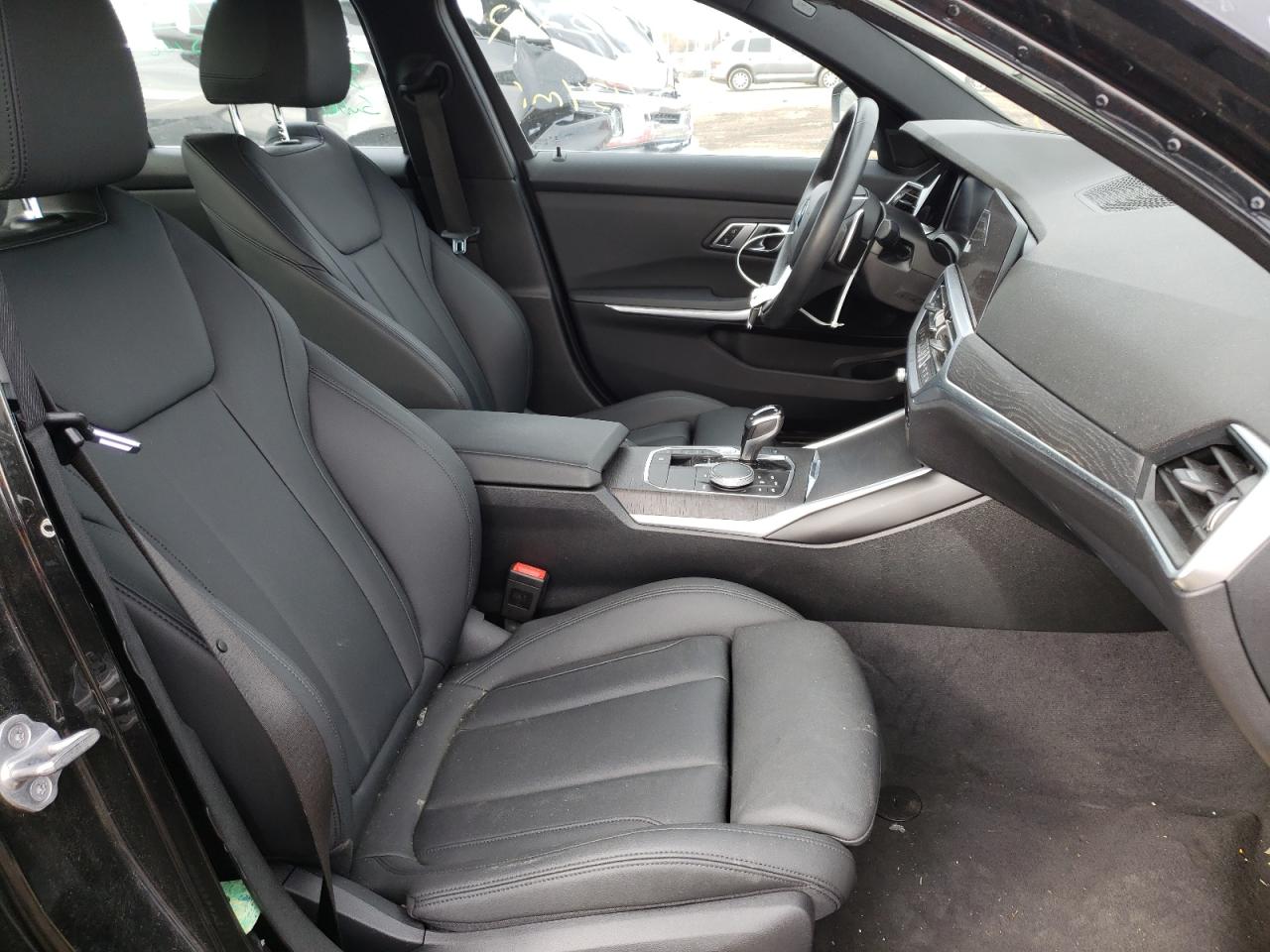 Photo 5 from auction – 2019 BMW 330XI with VIN WBA5R7C52KAJ84671