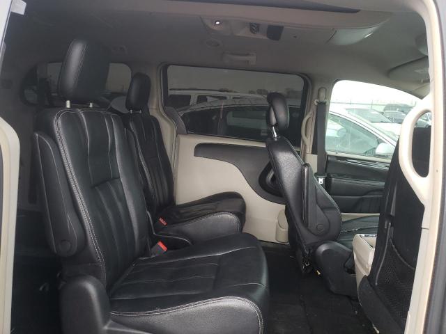 Photo 6 from auction – 2014 CHRYSLER TOWN & COU with VIN 2C4RC1BG8ER317598