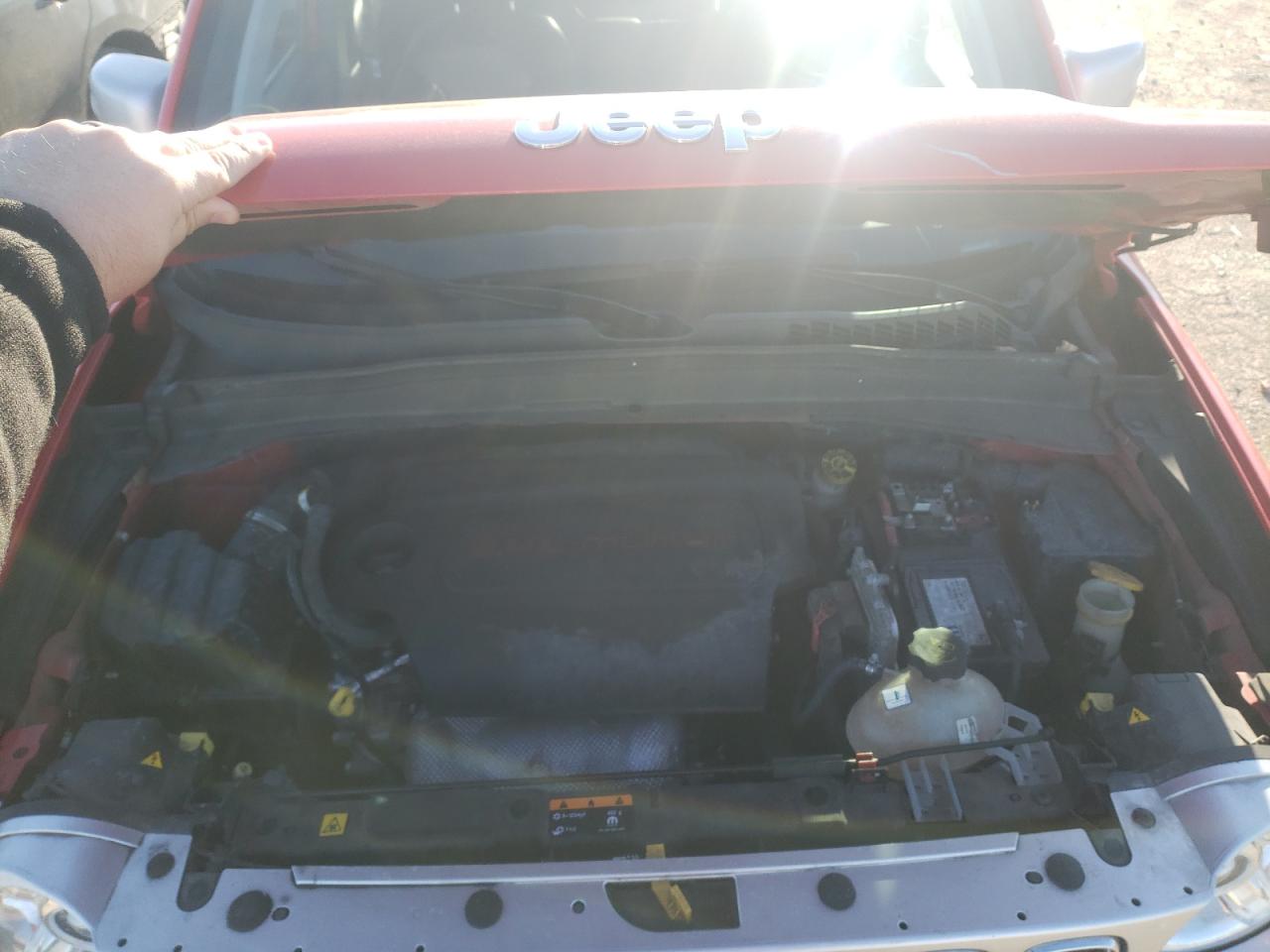 Photo 7 from auction – 2018 JEEP RENEGADE L with VIN ZACCJADB6JPH38912