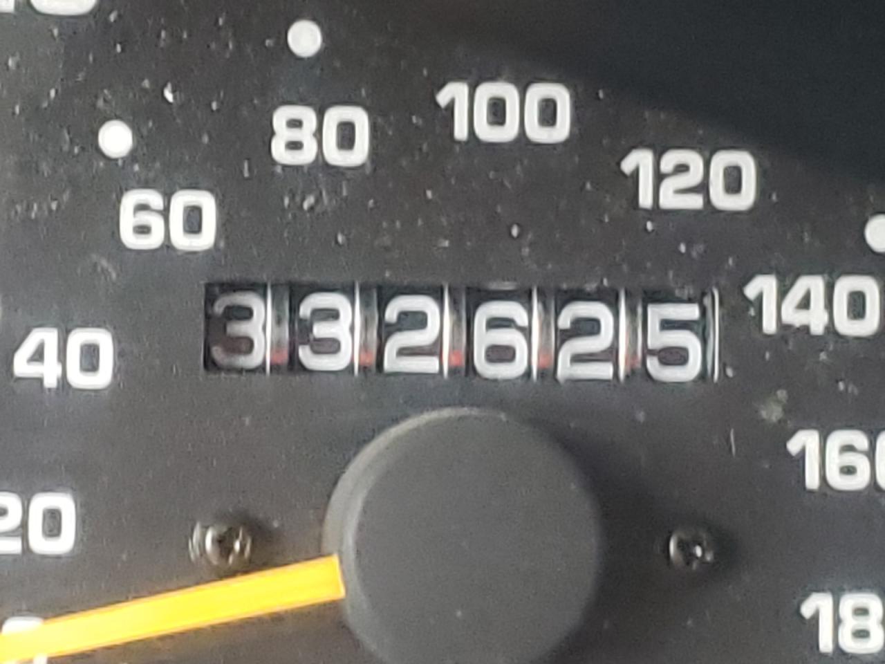 Photo 8 from auction – 1996 TOYOTA 4RUNNER SR with VIN JT3HM84R1T0010107