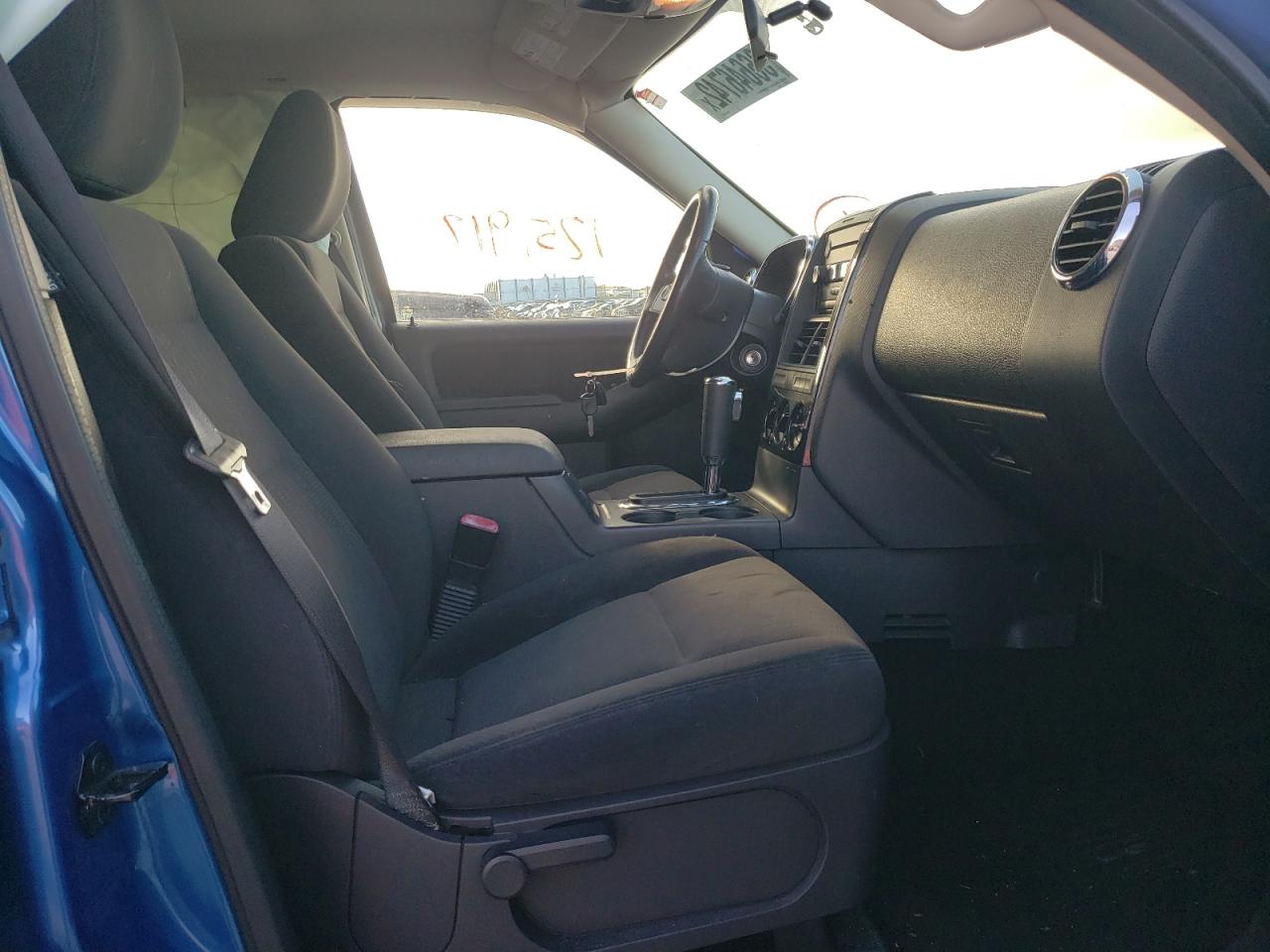 Photo 5 from auction – 2010 FORD EXPLORER X with VIN 1FMEU6DE9AUA47259