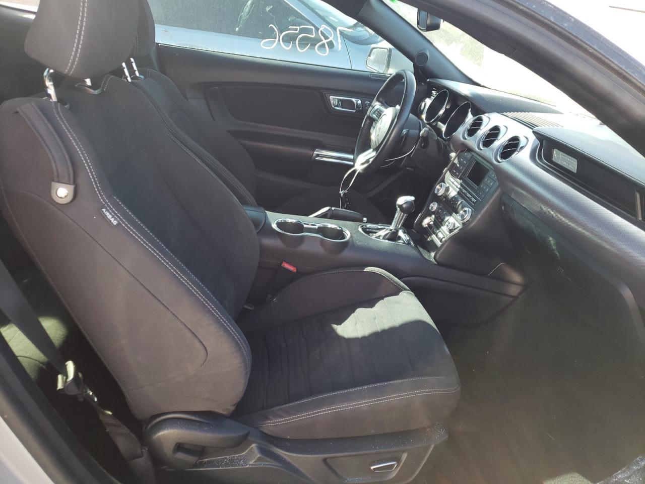 Photo 5 from auction – 2016 FORD MUSTANG with VIN 1FA6P8TH5G5321329