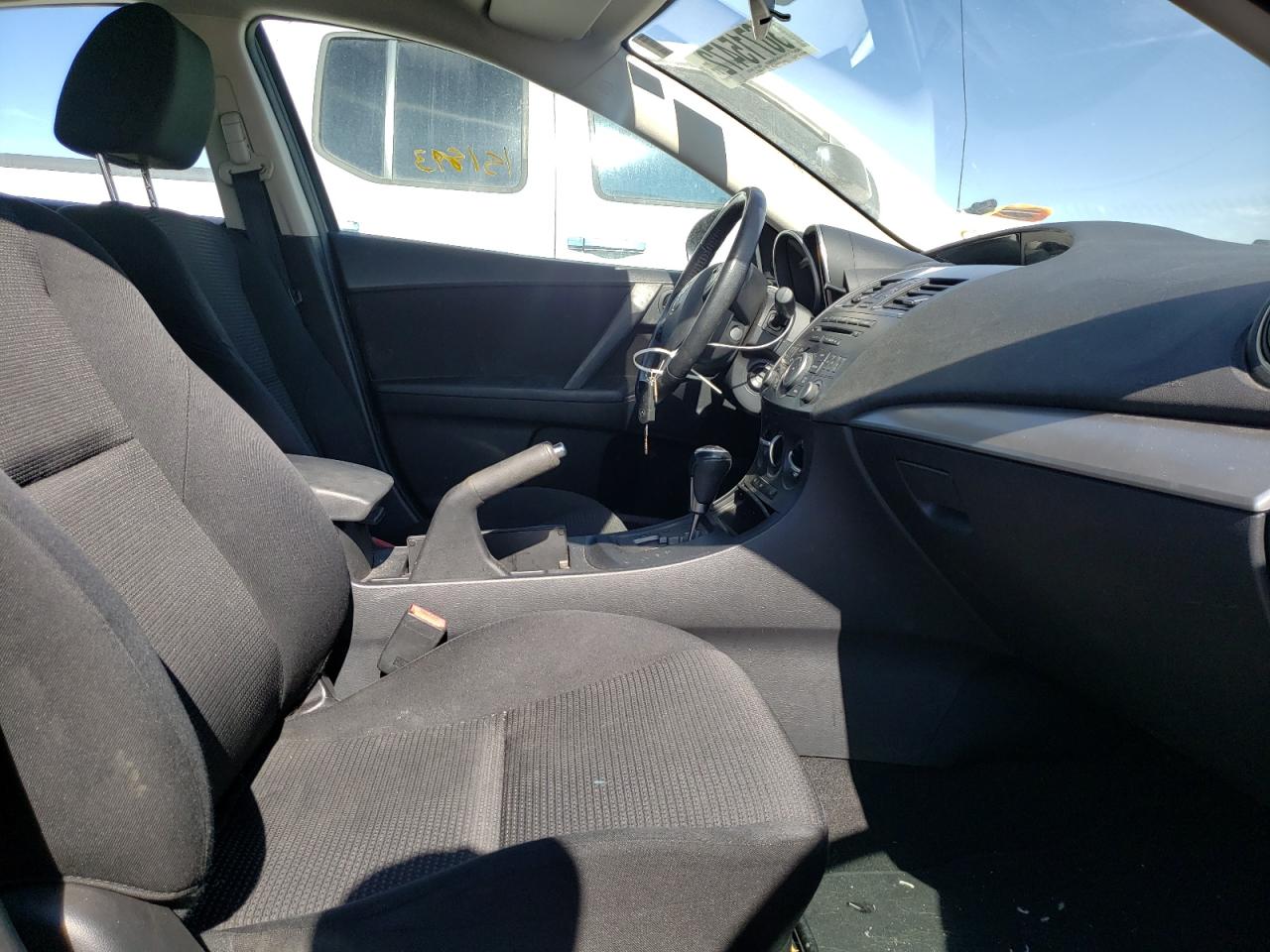 Photo 5 from auction – 2012 MAZDA 3 I with VIN JM1BL1V71C1667606
