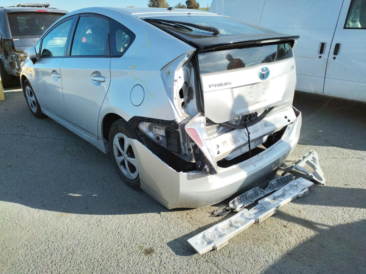 Photo 3 from auction – 2012 TOYOTA PRIUS with VIN JTDKN3DU5C5417968