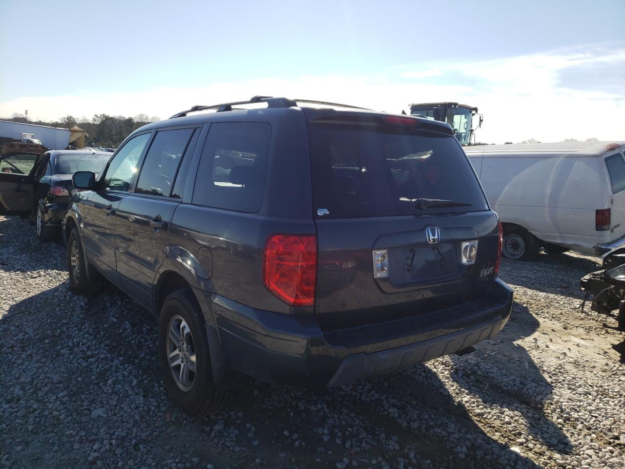 Photo 3 from auction – 2003 HONDA PILOT EX with VIN 2HKYF18413H608146
