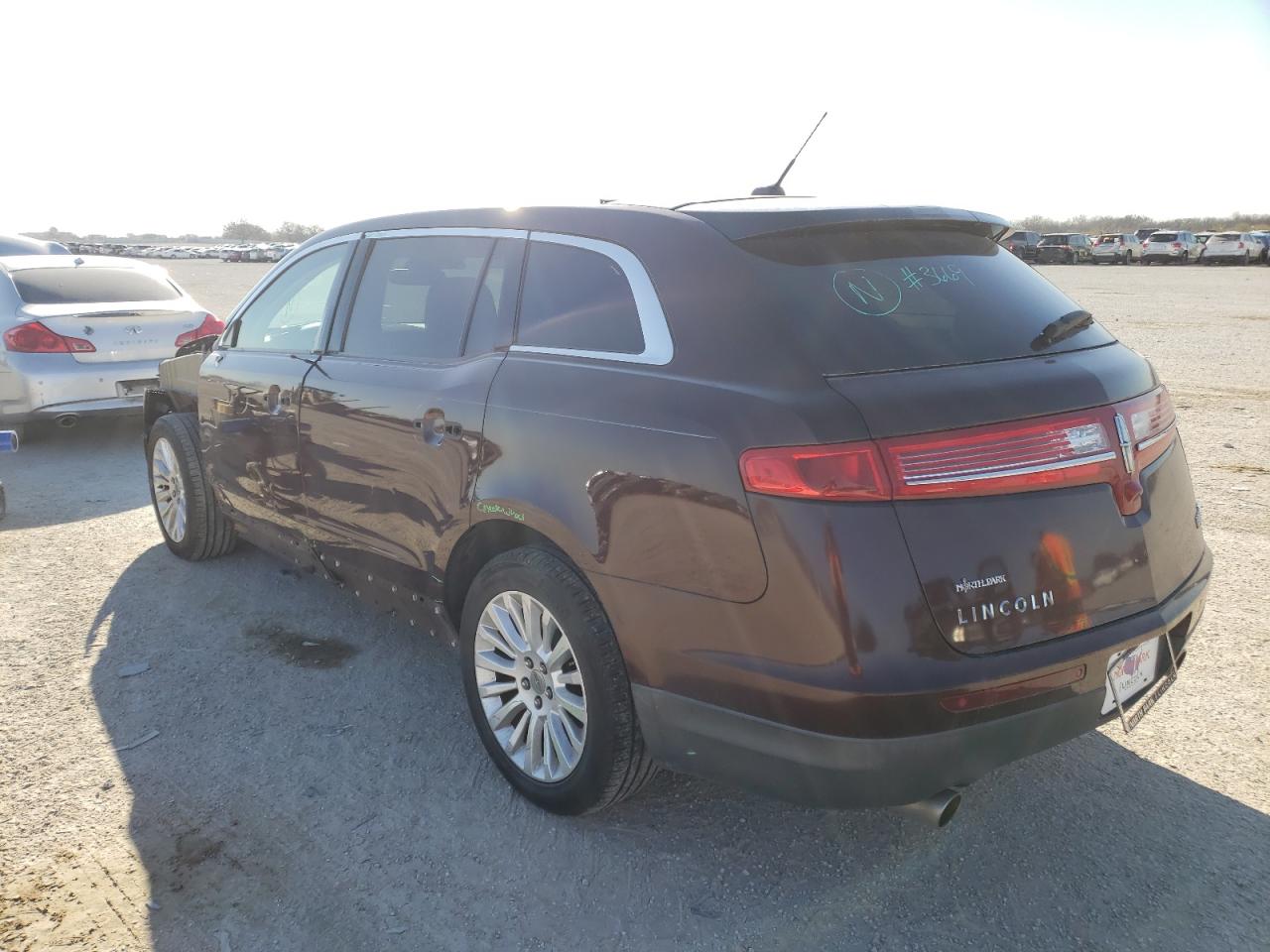 Photo 3 from auction – 2012 LINCOLN MKT with VIN 2LMHJ5FR4CBL54397