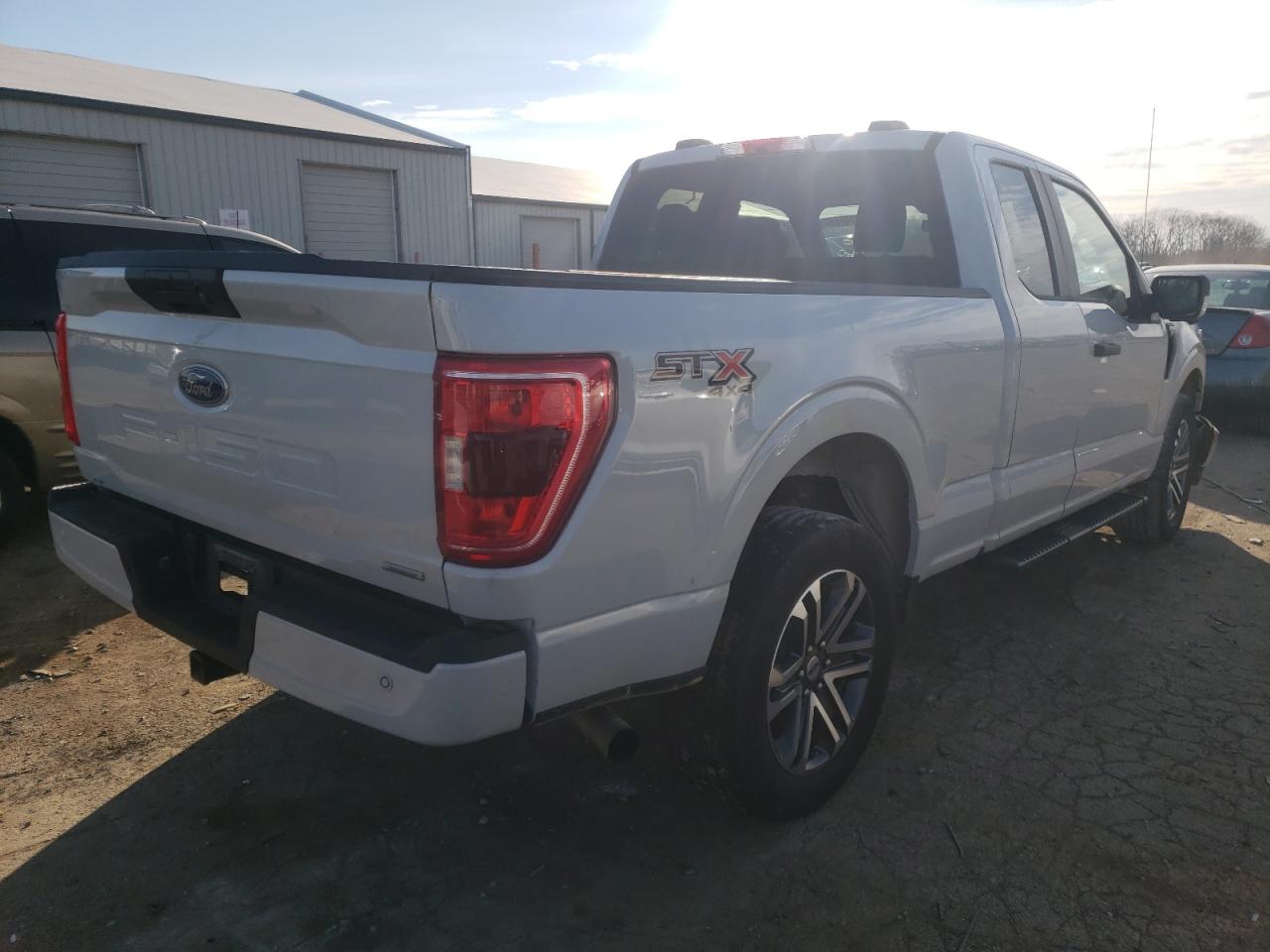 Photo 4 from auction – 2021 FORD F150 SUPER with VIN 1FTEX1EP5MKD97972