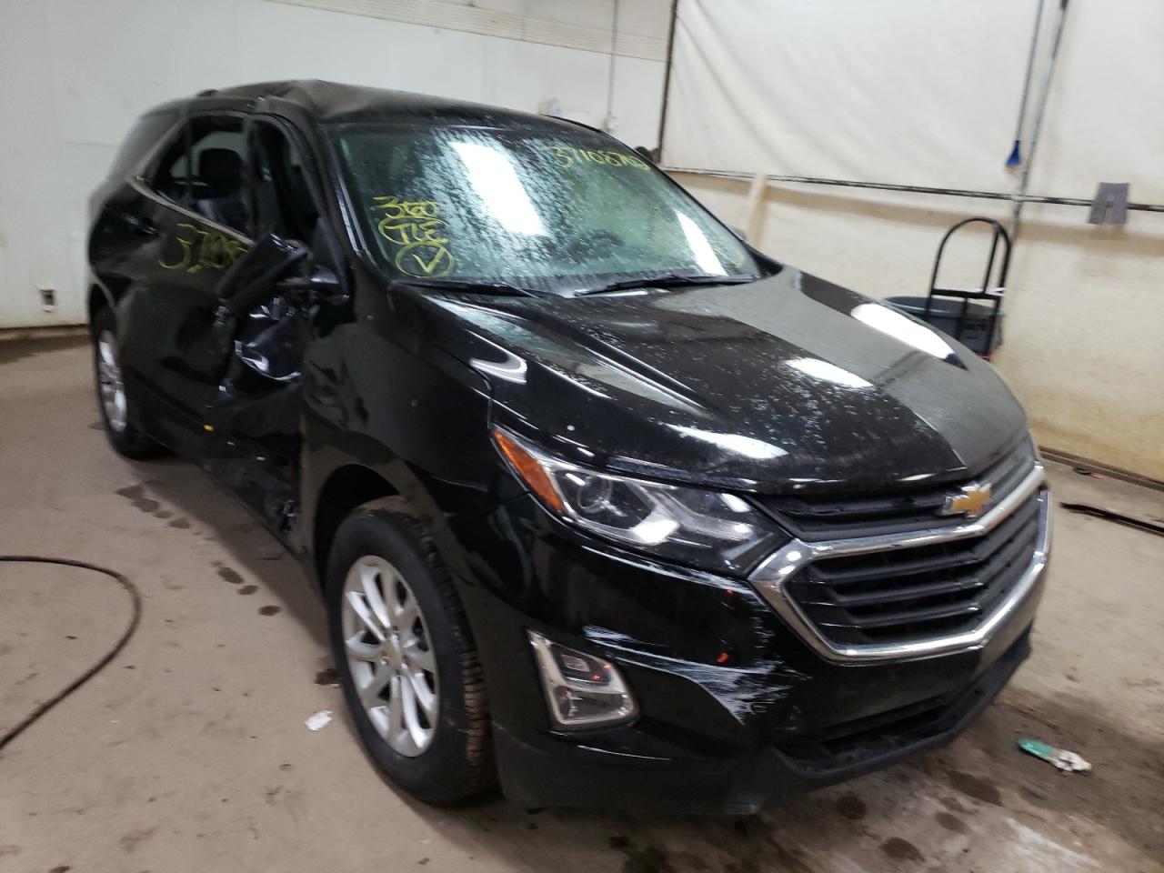 CHEVROLET EQUINOX LT 2019 with VIN 2GNAXJEV2K6267734 - Photo from auction