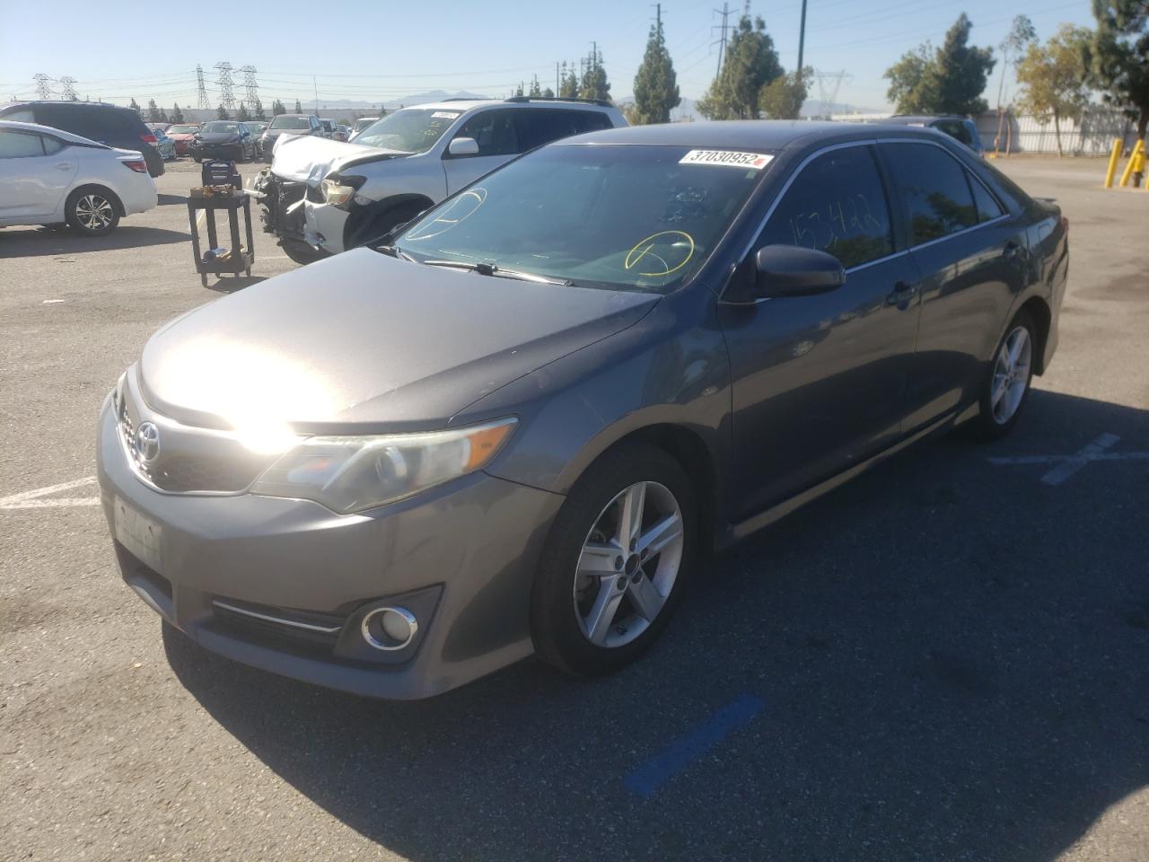 Photo 2 from auction – 2014 TOYOTA CAMRY L with VIN 4T1BF1FK3EU404282