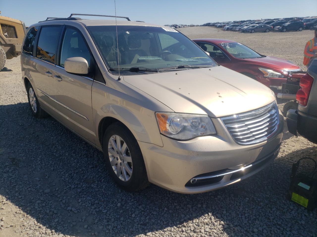 Photo 1 from auction – 2013 CHRYSLER TOWN & COU with VIN 2C4RC1BG4DR684755