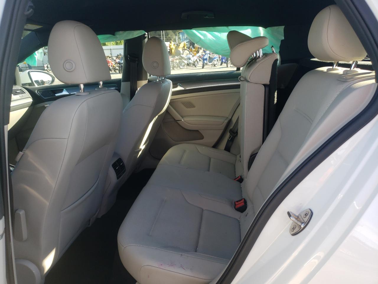 Photo 6 from auction – 2019 VOLKSWAGEN E-GOLF SEL with VIN WVWPR7AU2KW913924