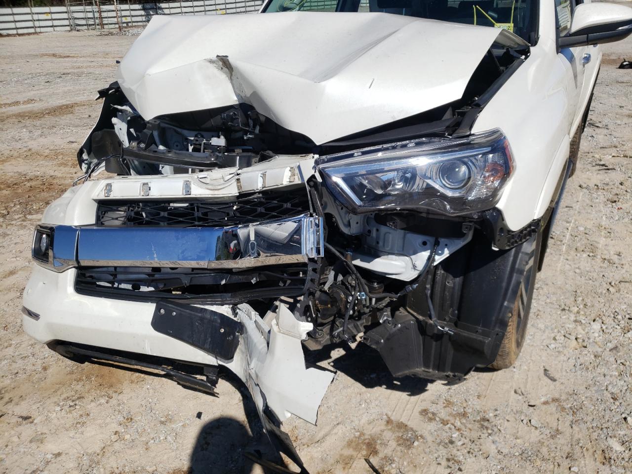 Photo 9 from auction – 2019 TOYOTA 4 RUNNER with VIN JTEBU5JR3K5674247