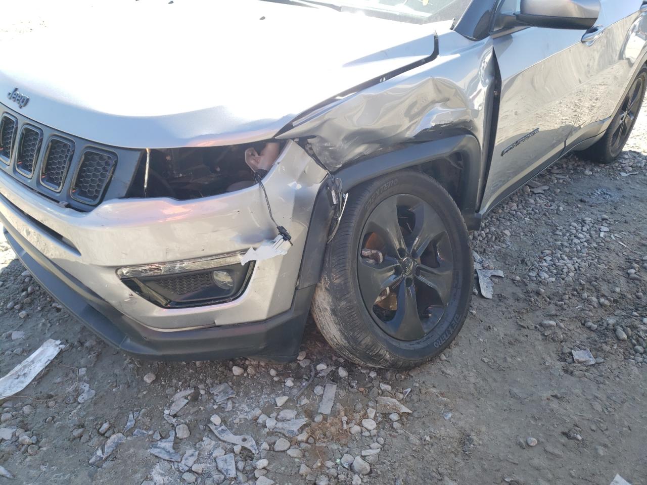 Photo 9 from auction – 2019 JEEP COMPASS LA with VIN 3C4NJCBBXKT649409