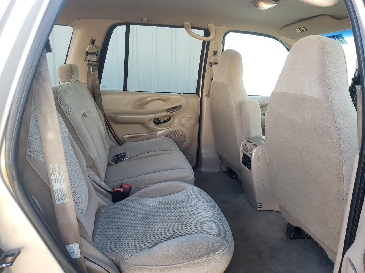 Photo 6 from auction – 1997 FORD EXPEDITION with VIN 1FMFU18L0VLB56057