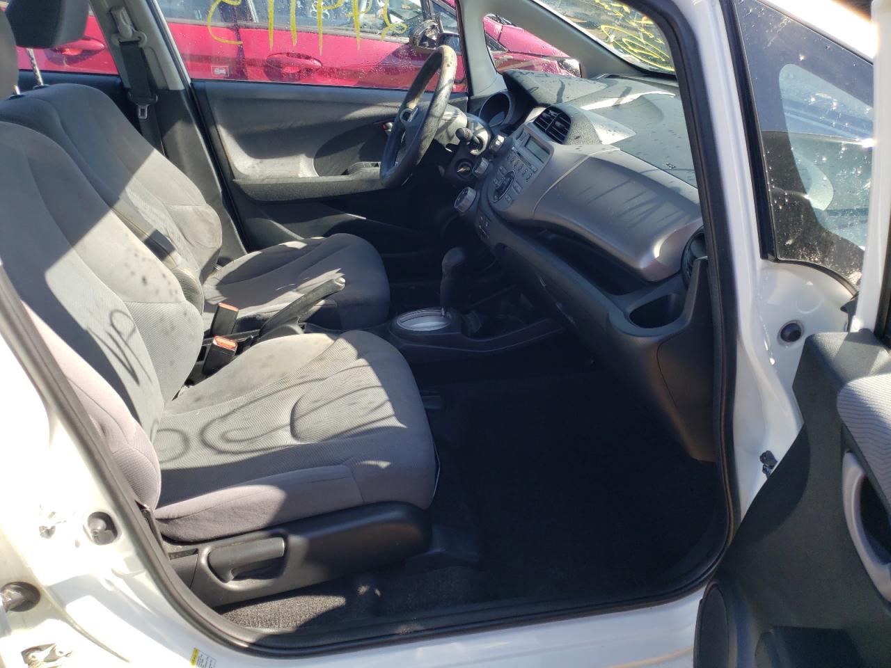 Photo 5 from auction – 2009 HONDA FIT with VIN JHMGE88209C001776