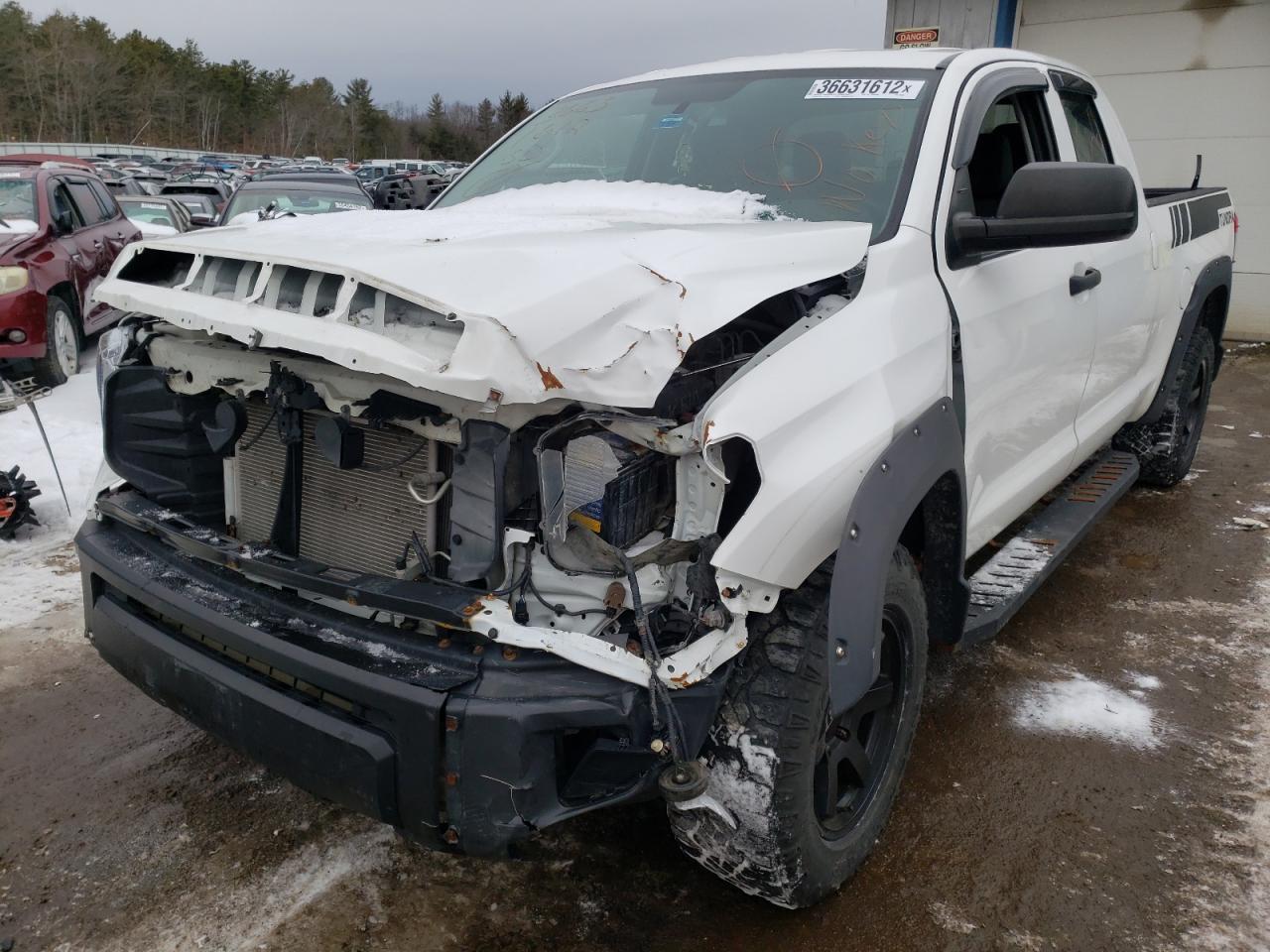 Photo 2 from auction – 2014 TOYOTA TUNDRA DOU with VIN 5TFUM5F13EX058556