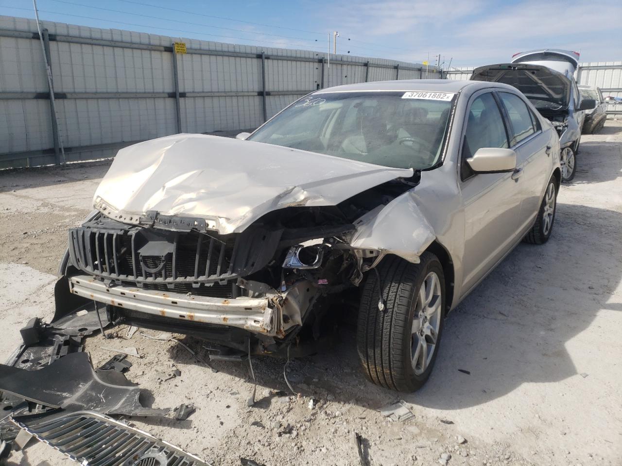 Photo 2 from auction – 2010 MERCURY MILAN with VIN 3MEHM0JA8AR622375