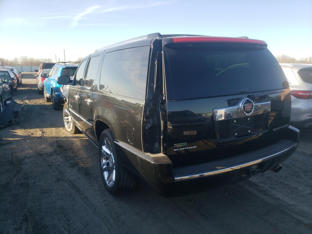 Photo 3 from auction – 2012 CADILLAC ESCALADE E with VIN 1GYS4KEF2CR135657