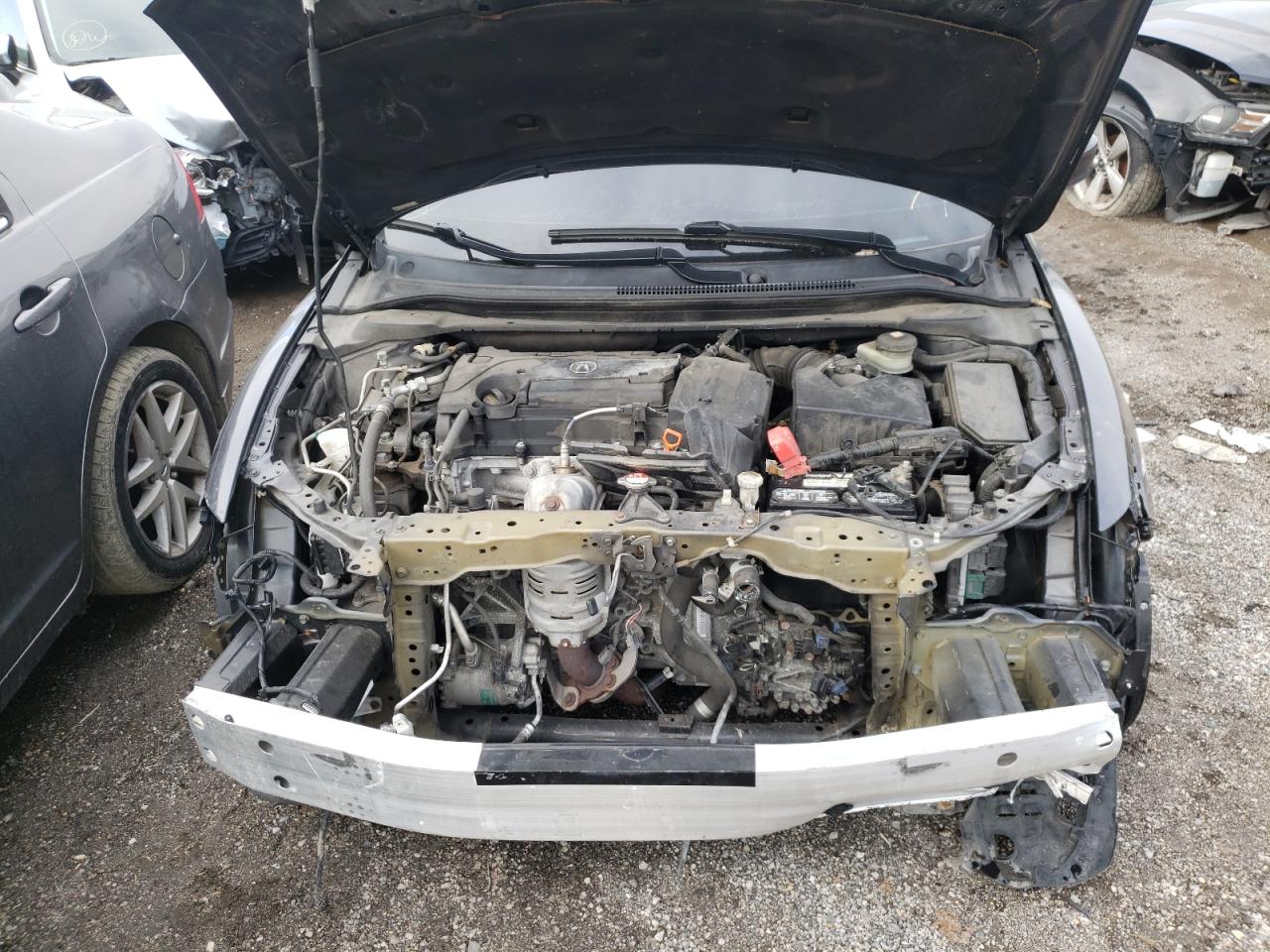 Photo 7 from auction – 2016 ACURA ILX PREMIU with VIN 19UDE2F75GA007440