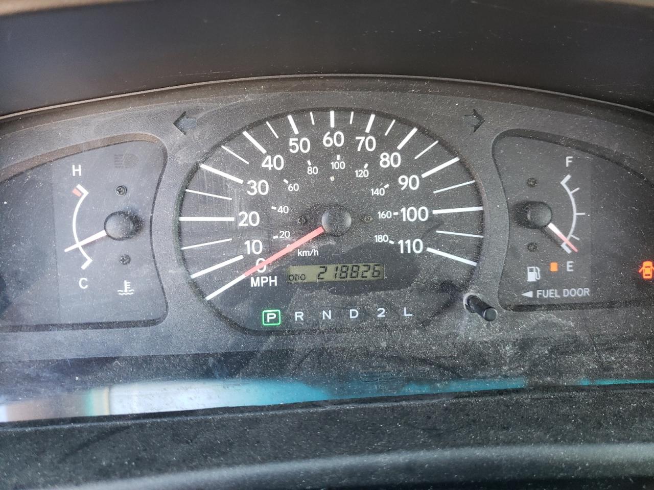 Photo 8 from auction – 2000 TOYOTA SIENNA CE with VIN 4T3ZF19C4YU238434