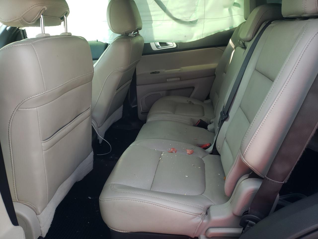 Photo 6 from auction – 2015 FORD EXPLORER L with VIN 1FM5K8F89FGB21374