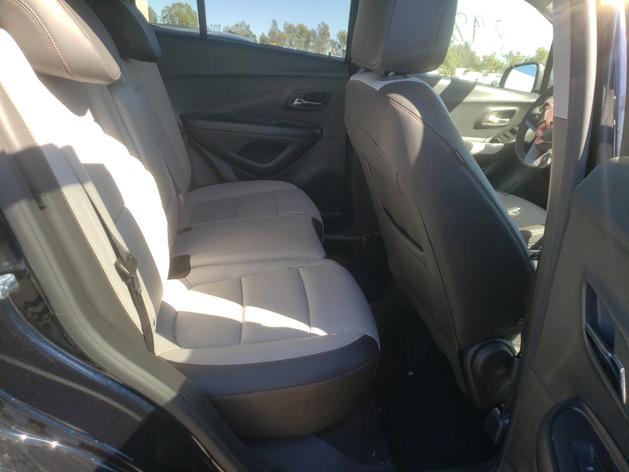 Photo 18 from auction – 2022 CHEVROLET TRAX 1LT with VIN KL7CJPSM5NB502269