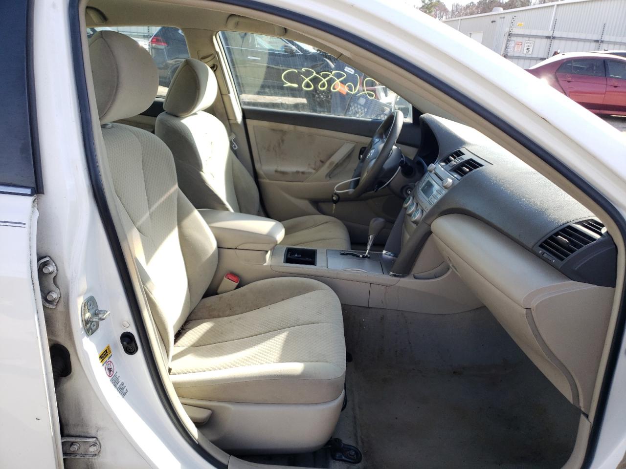 Photo 5 from auction – 2007 TOYOTA CAMRY CE with VIN 4T1BE46K07U617388