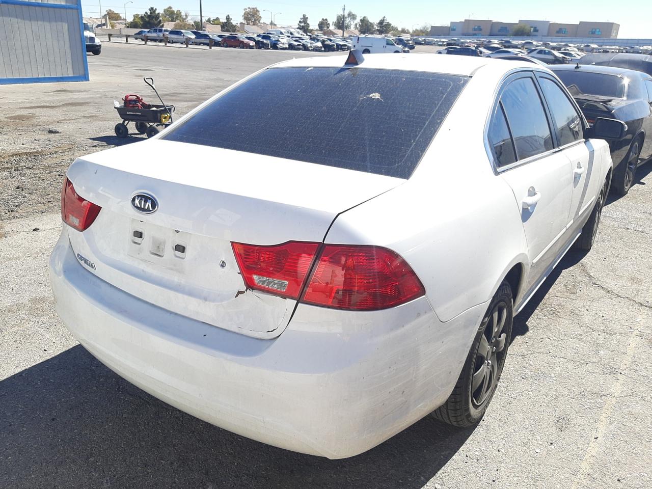 Photo 4 from auction – 2010 KIA OPTIMA LX with VIN KNAGG4A83A5441449