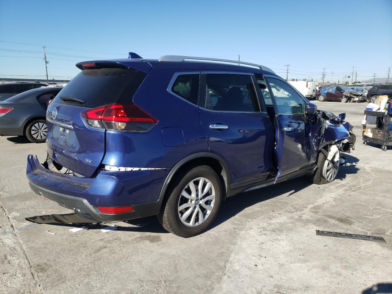 Photo 4 from auction – 2020 NISSAN ROGUE S with VIN KNMAT2MTXLP505065