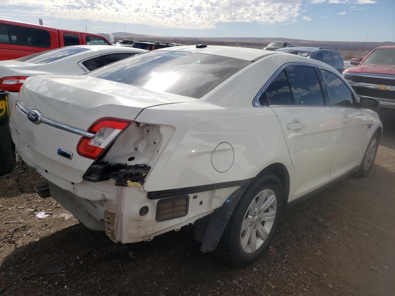 Photo 4 from auction – 2011 FORD TAURUS SE with VIN 1FAHP2DW1BG123959