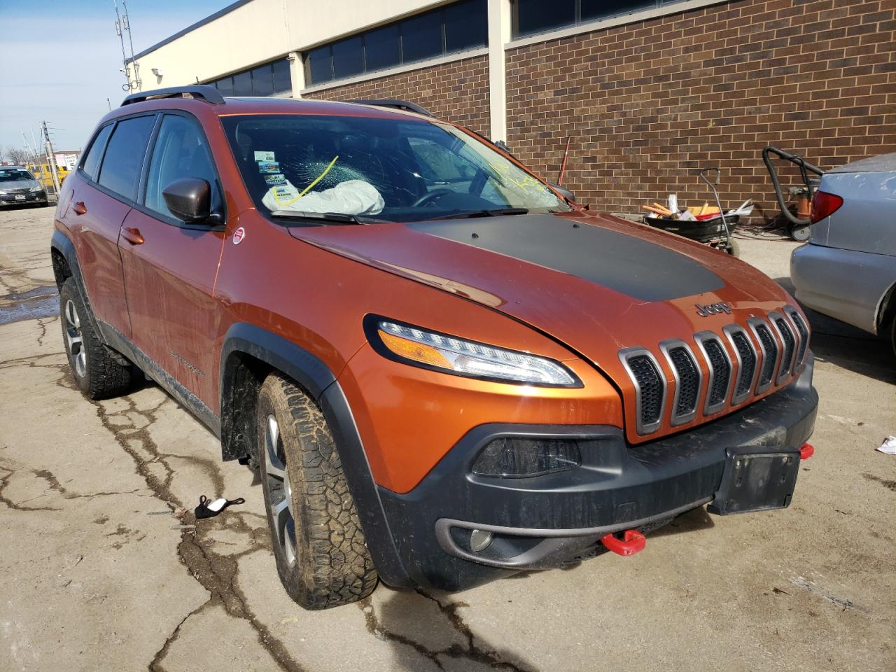 JEEP CHEROKEE T 2015 with VIN 1C4PJMBS6FW709698 - Photo from auction
