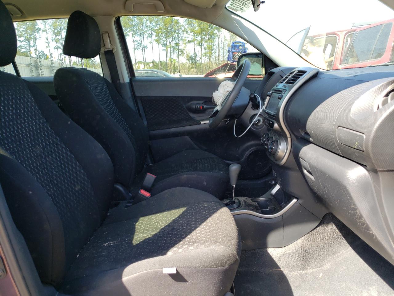 Photo 5 from auction – 2014 TOYOTA SCION XD with VIN JTKKUPB46E1040504