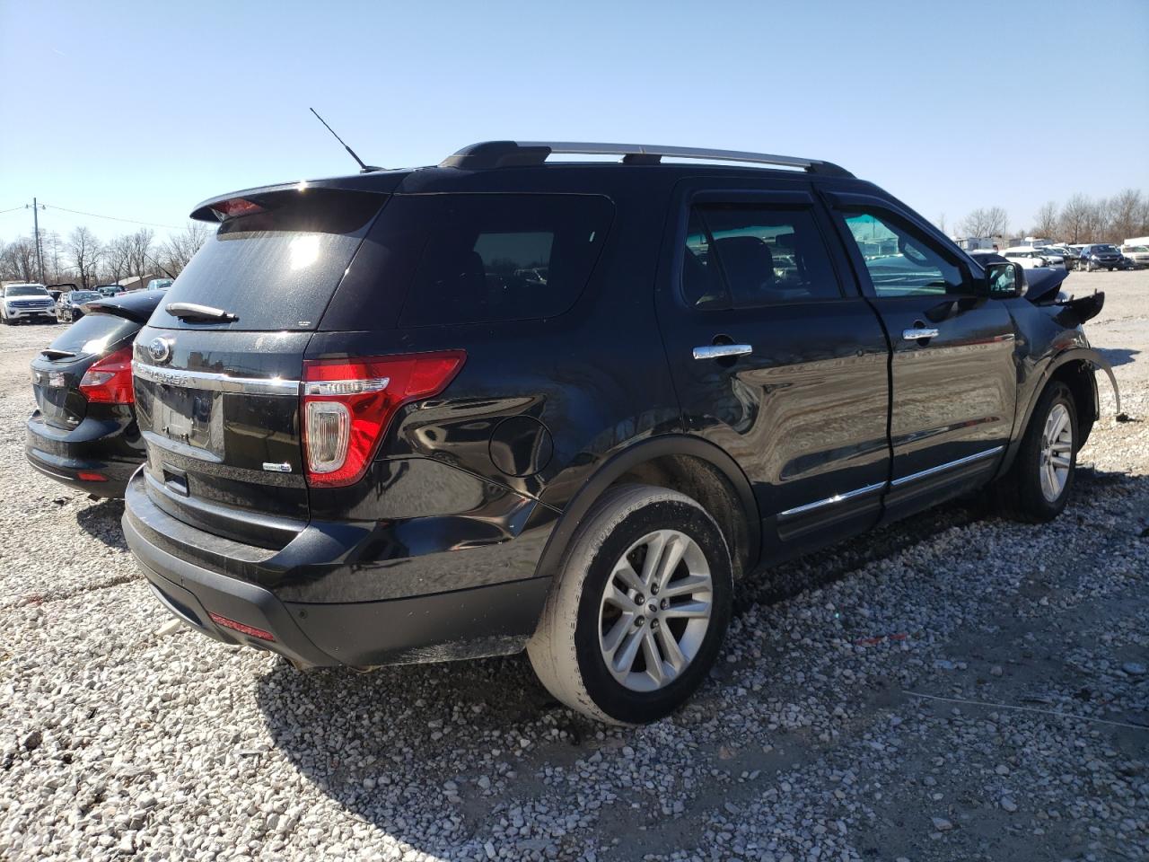Photo 4 from auction – 2014 FORD EXPLORER X with VIN 1FM5K8D81EGB88844