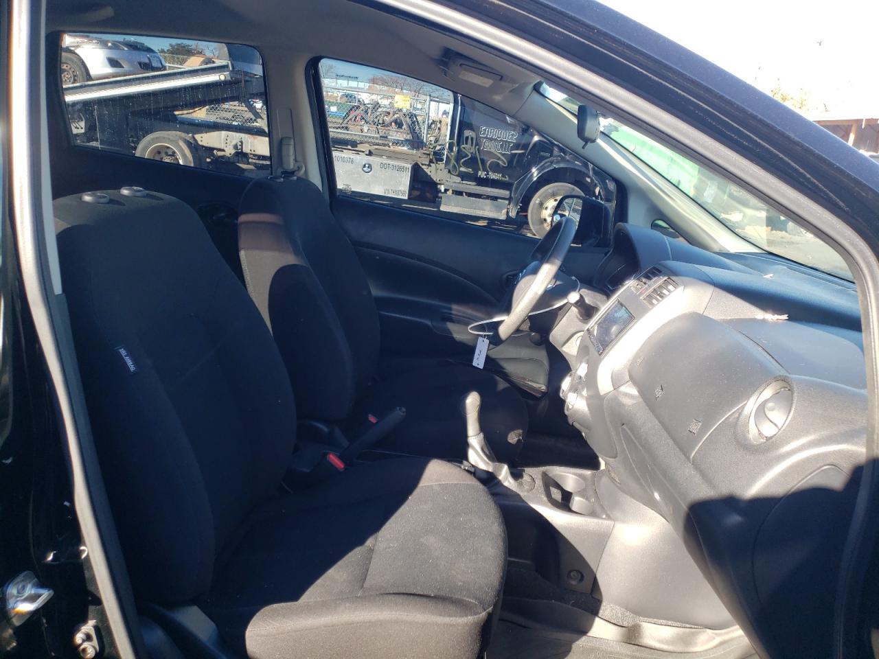 Photo 5 from auction – 2014 NISSAN VERSA NOTE with VIN 3N1CE2CP1EL431365