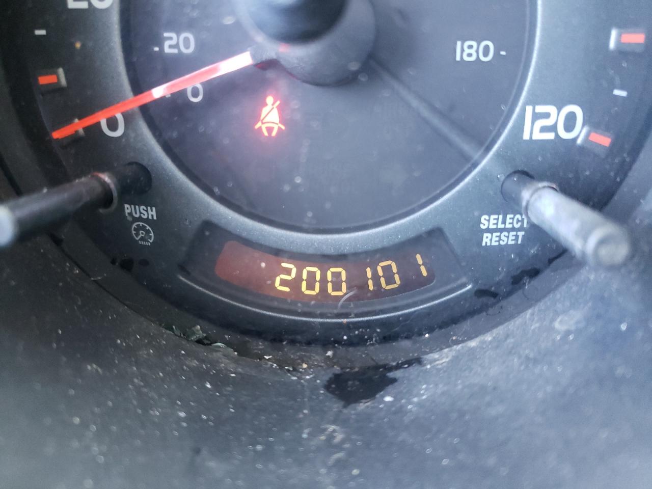 Photo 8 from auction – 2004 HONDA ELEMENT EX with VIN 5J6YH28634L015008