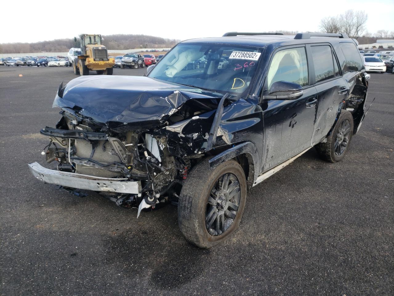 Photo 2 from auction – 2019 TOYOTA 4RUNNER with VIN JTEBU5JR3K5625601