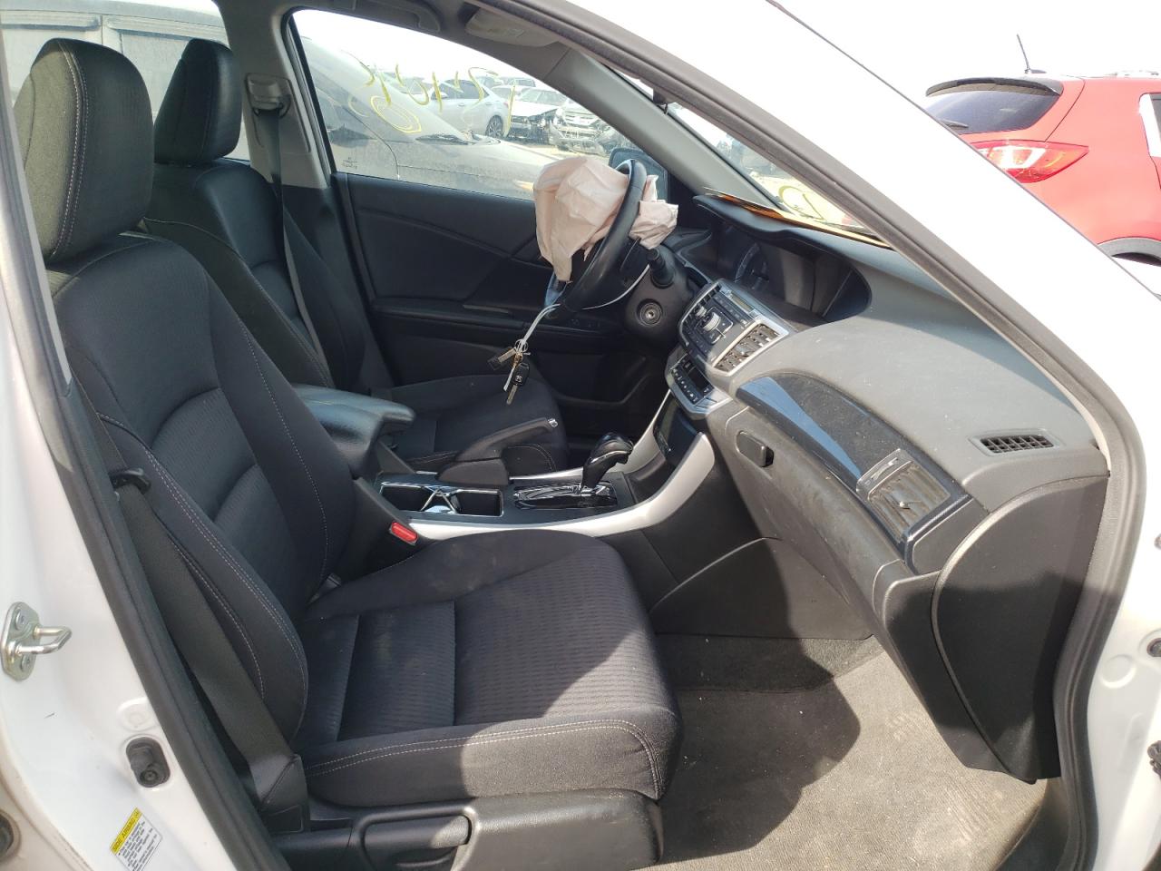 Photo 5 from auction – 2015 HONDA ACCORD SPO with VIN 1HGCR2F57FA008991