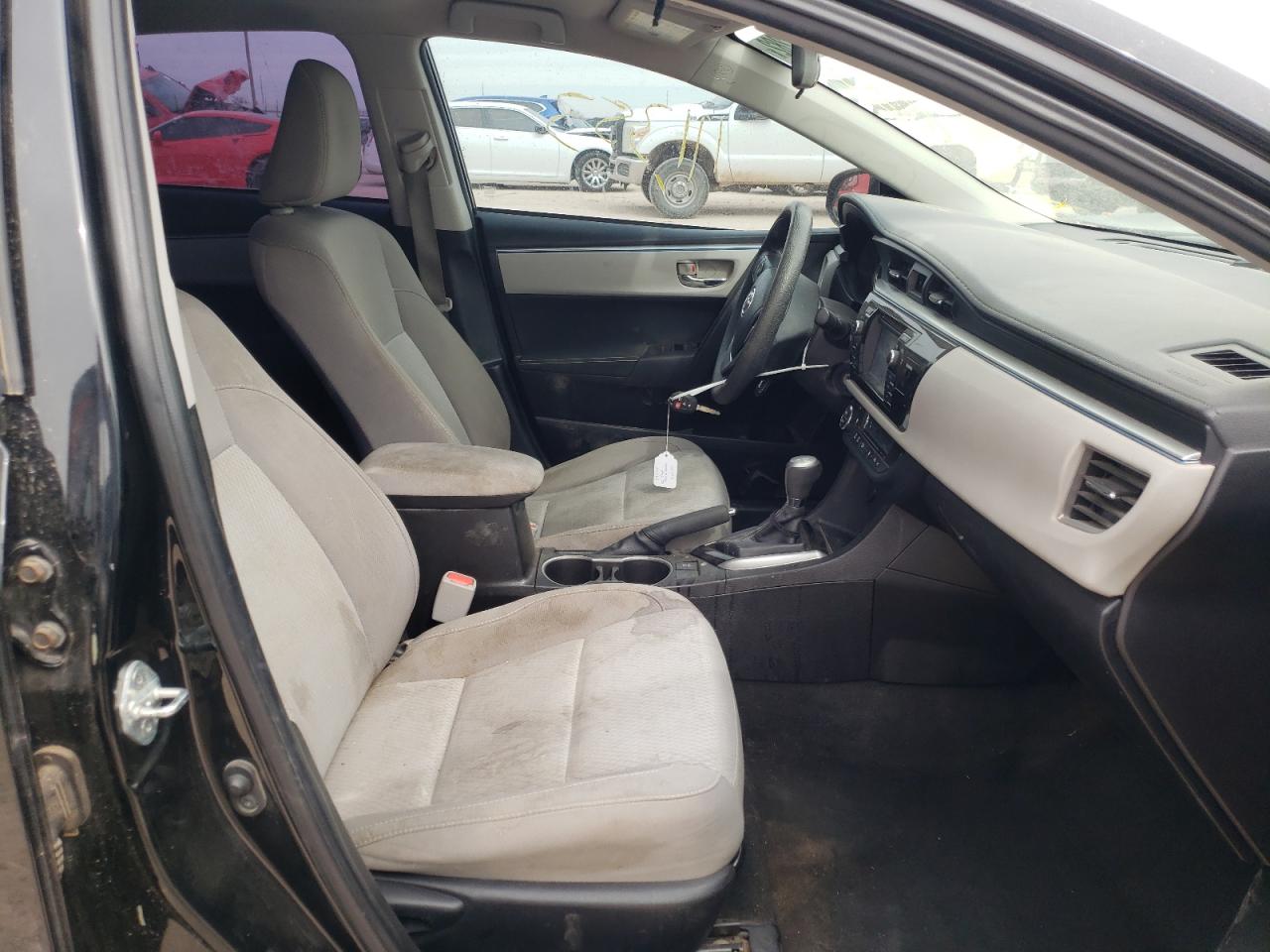 Photo 5 from auction – 2016 TOYOTA COROLLA L with VIN 5YFBURHE3GP447732