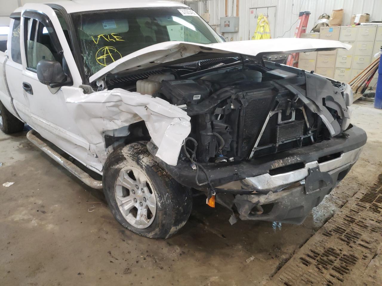 Photo 9 from auction – 2003 CHEVROLET SILVERADO with VIN 2GCEK19T631131946