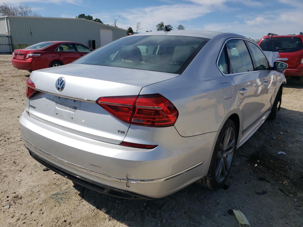 Photo 4 from auction – 2016 VOLKSWAGEN PASSAT with VIN 1VWAT7A3XGC068261