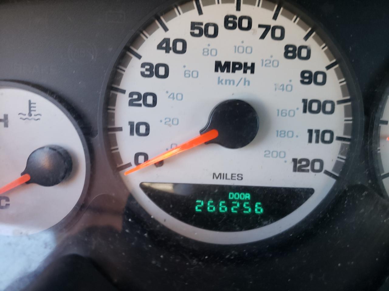 Photo 8 from auction – 2005 DODGE NEON SXT with VIN 1B3ES56C05D279210