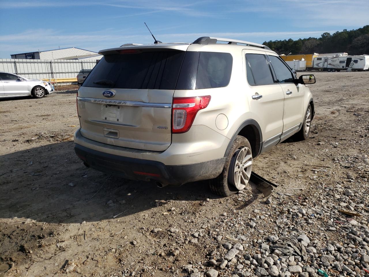 Photo 4 from auction – 2011 FORD EXPLORER X with VIN 1FMHK8D87BGA40710