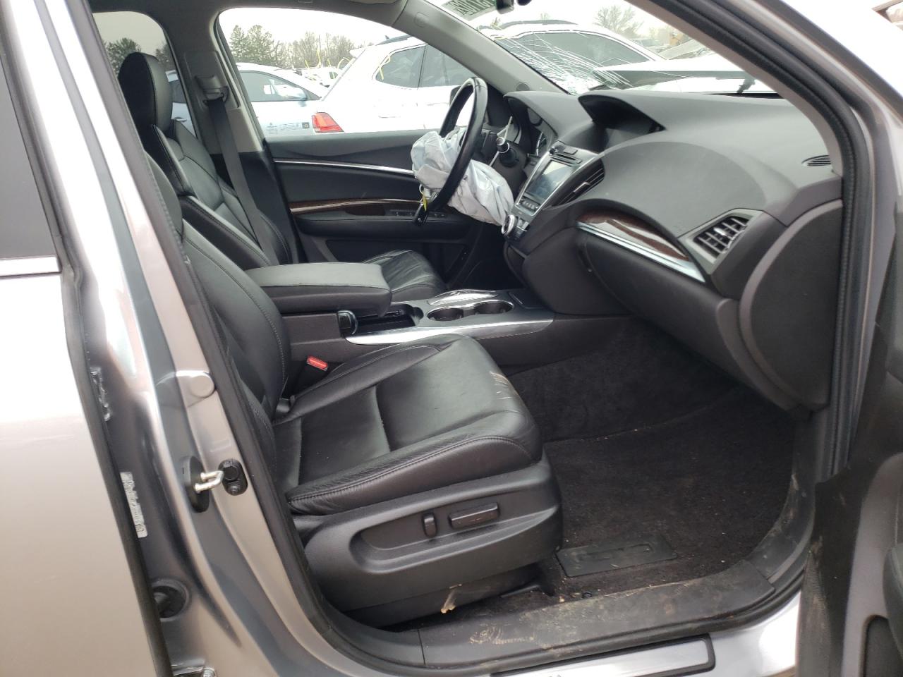 Photo 5 from auction – 2018 ACURA MDX with VIN 5J8YD4H31JL010499