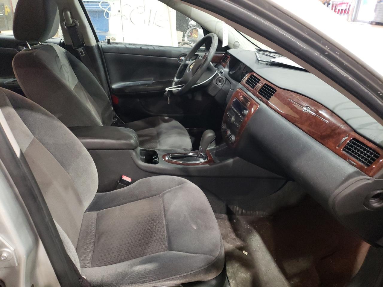 Photo 5 from auction – 2011 CHEVROLET IMPALA LS with VIN 2G1WA5EK8B1102984