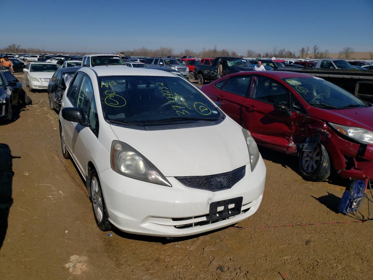 HONDA FIT 2009 with VIN JHMGE88209C001776 - Photo from auction